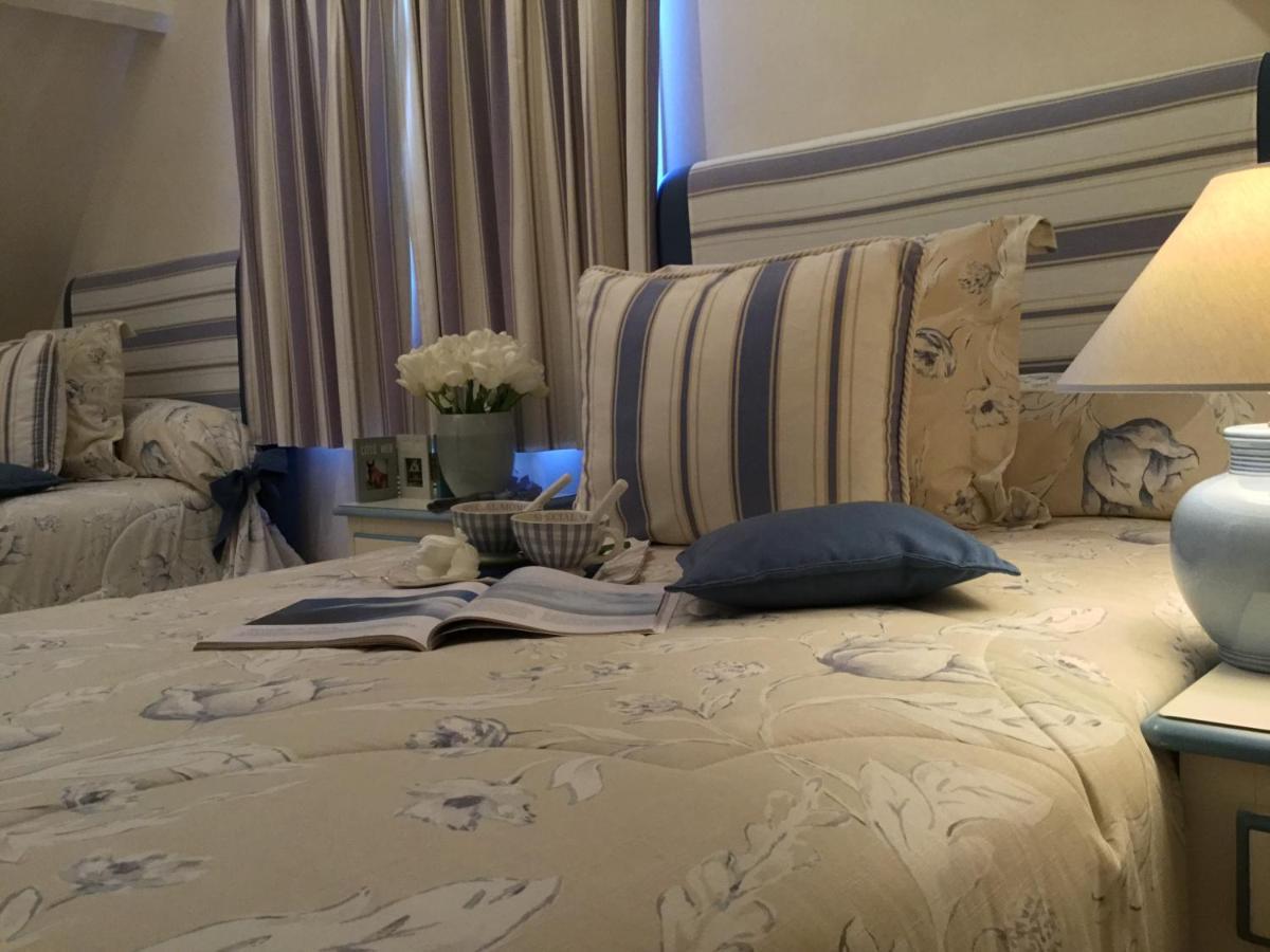 Le Grand Clos De Saint Martin Hotel Genneville Bagian luar foto