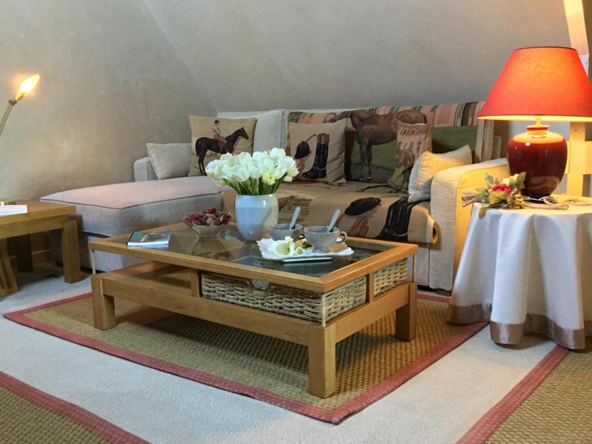 Le Grand Clos De Saint Martin Hotel Genneville Bagian luar foto